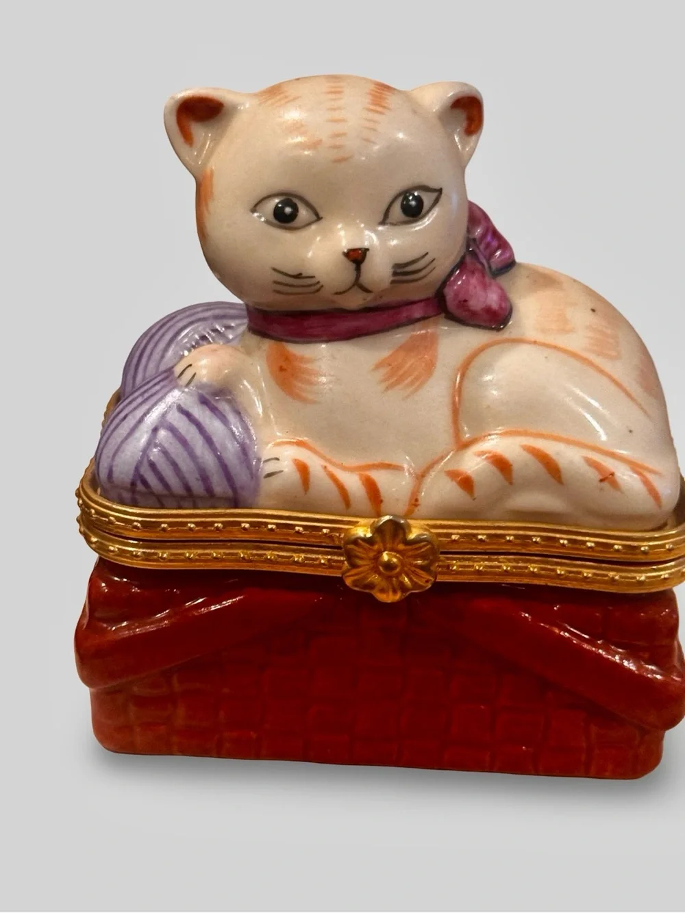Decorative White Cat Trinket Box with Pink Collar and Red Base